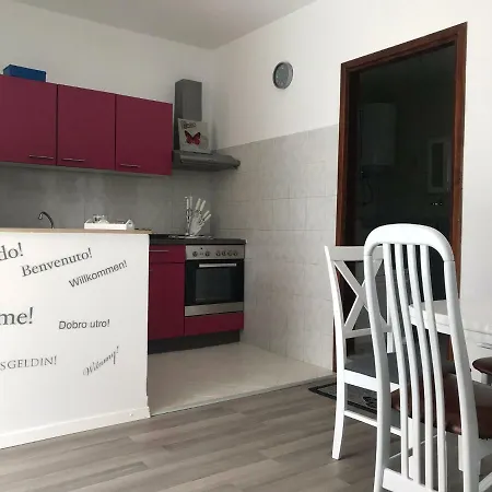 Palma 2 Apartamento Sveti Filip i Jakov